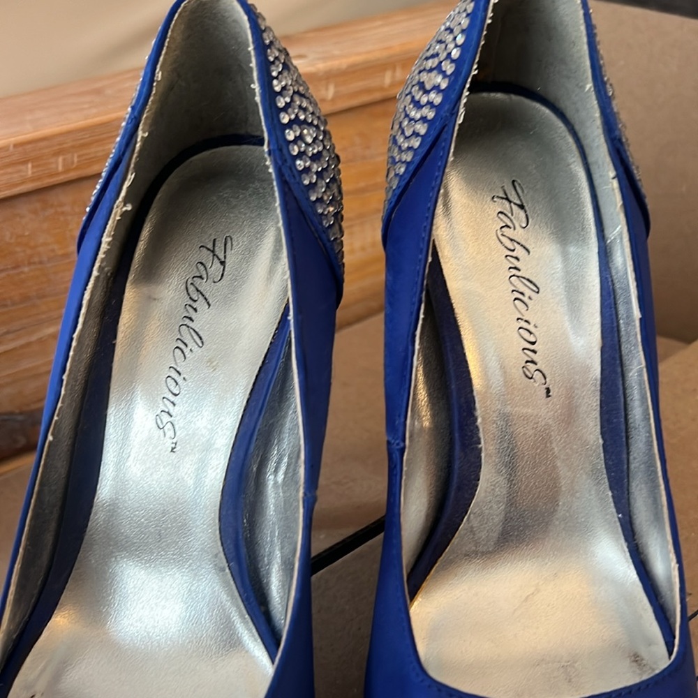 Heels - Picture 3 of 6